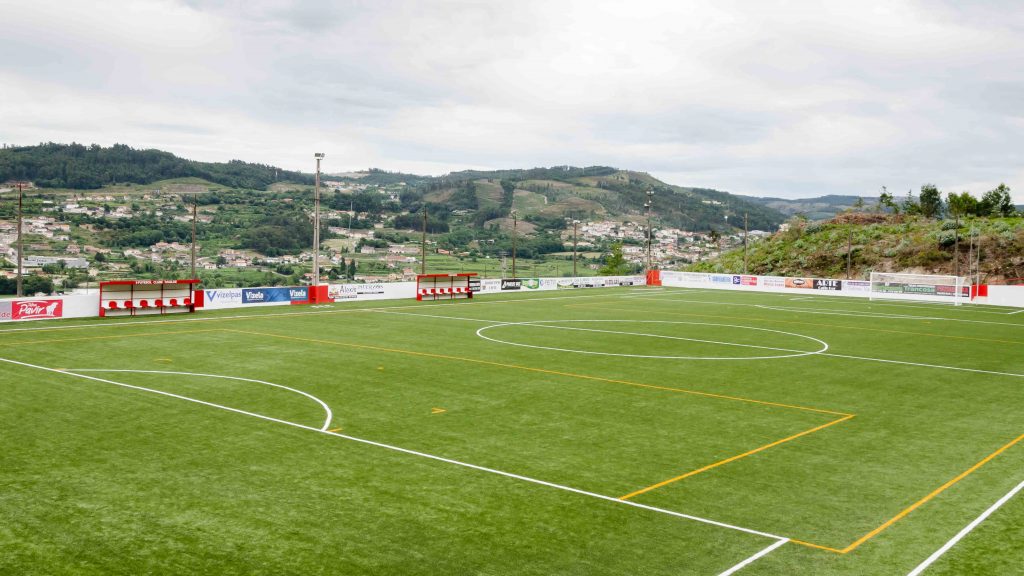 Futebol Clube de Tagilde inaugura relvado sintético do campo Outeiro do Fogo