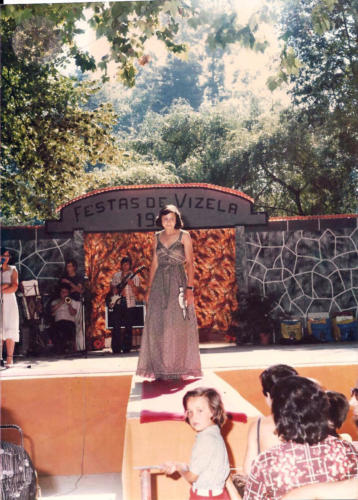 Concurso de rainha das festas promovido no âmbito das festas da vila em 1977, no Parque das Termas.